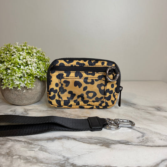 Rue - Nylon Wristlet Wallet - Gold Black Animal